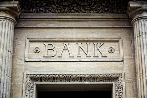 Bank of England slammed for interest rate 